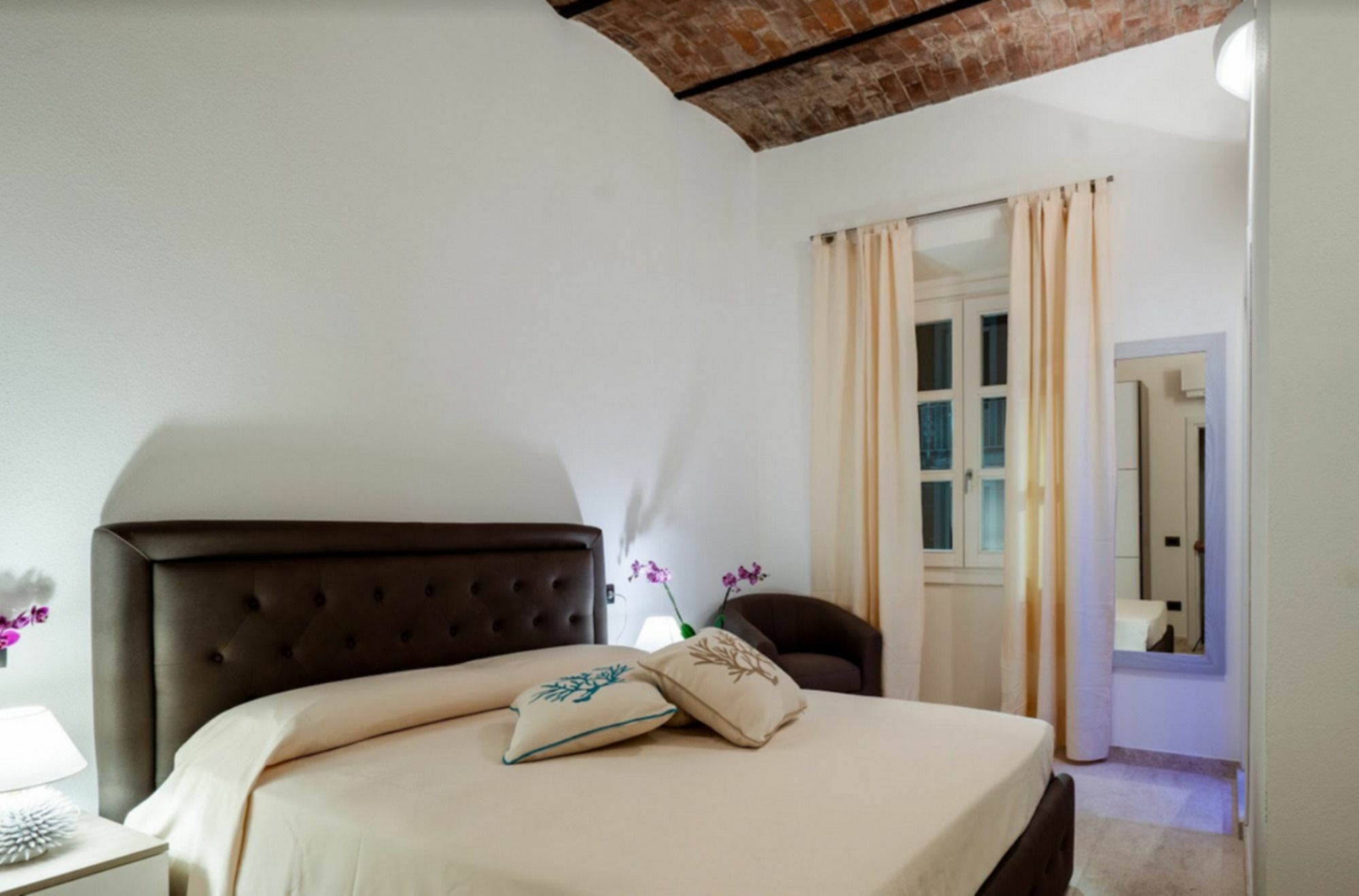 Corso Umberto Rooms Олбия Екстериор снимка